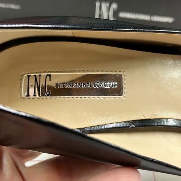INC NIB Silver Metallic 4" Heel Black Leather Peep Toe Party Holiday Pump SZ 10 - Picture 10 of 12